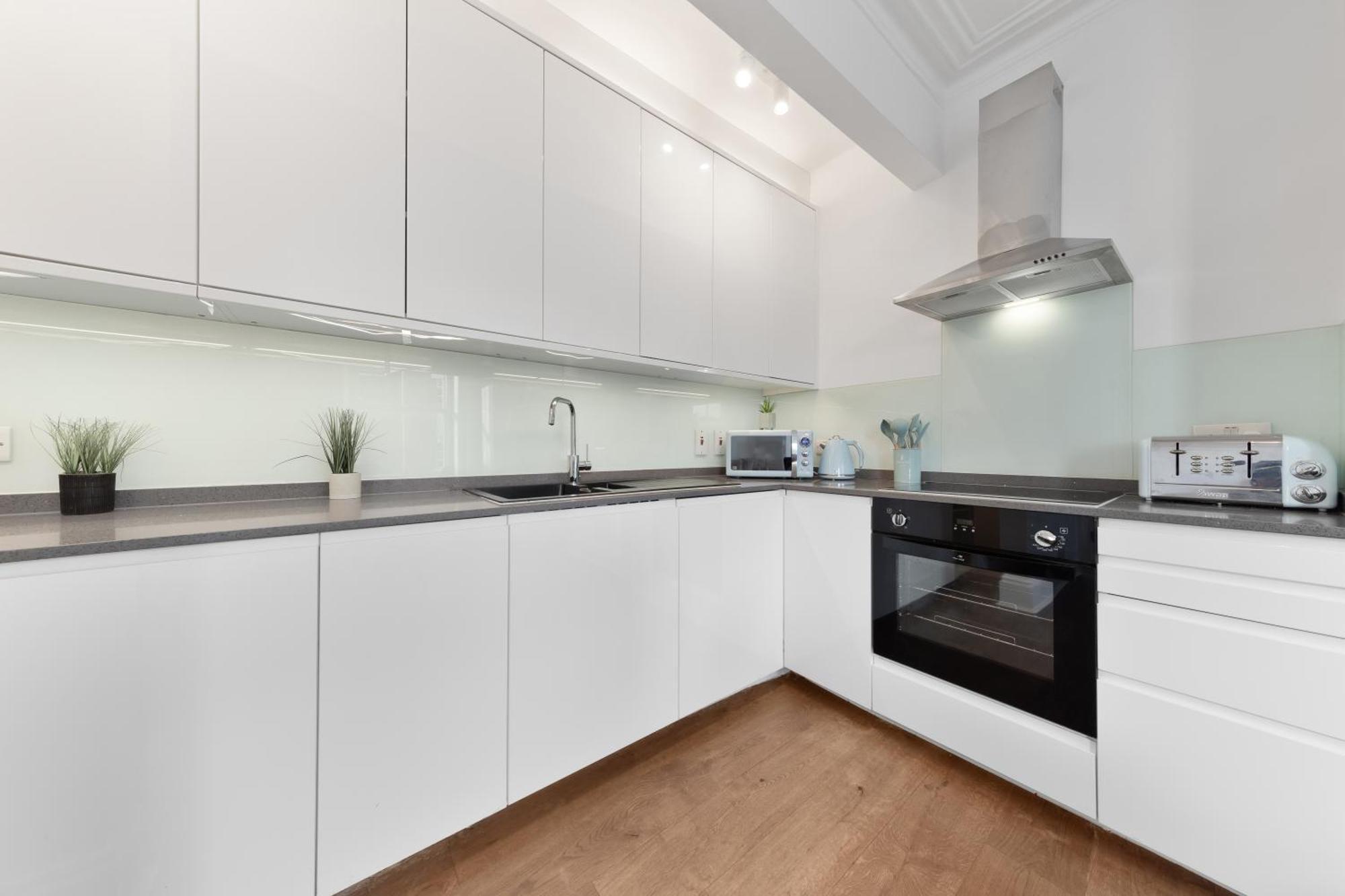 Luxury 4 Bedroom Flat With Stunning Shard View From Terrace In Central London! Next To Station, Sleeps 9 Ngoại thất bức ảnh