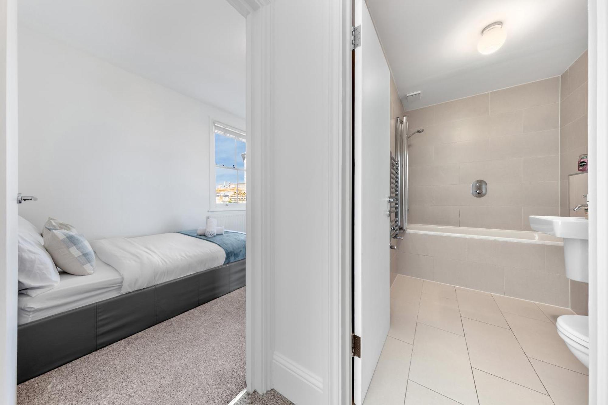 Luxury 4 Bedroom Flat With Stunning Shard View From Terrace In Central London! Next To Station, Sleeps 9 Ngoại thất bức ảnh