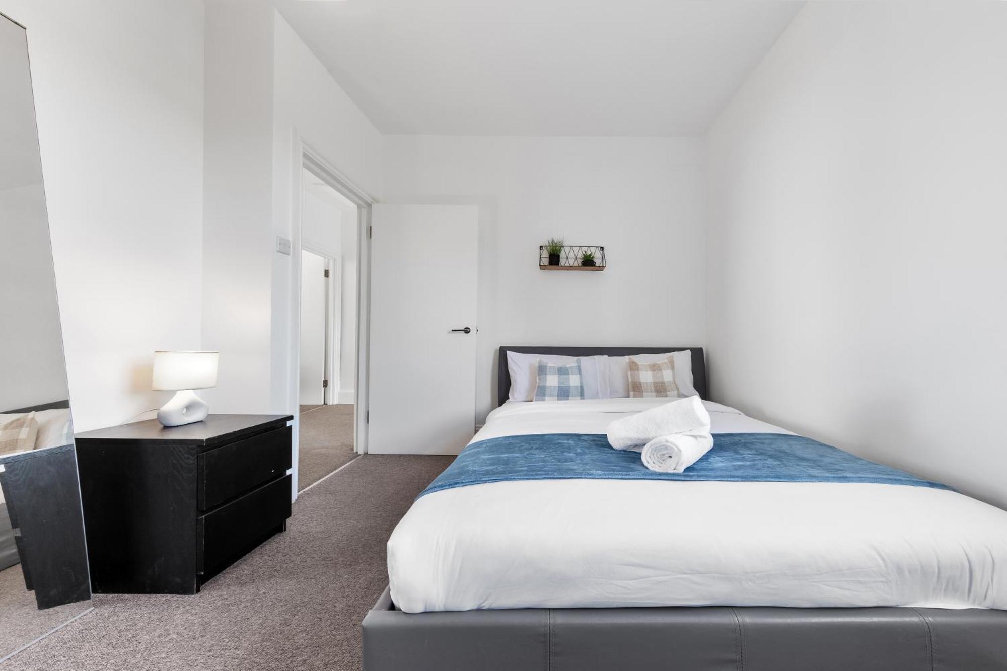 Luxury 4 Bedroom Flat With Stunning Shard View From Terrace In Central London! Next To Station, Sleeps 9 Ngoại thất bức ảnh
