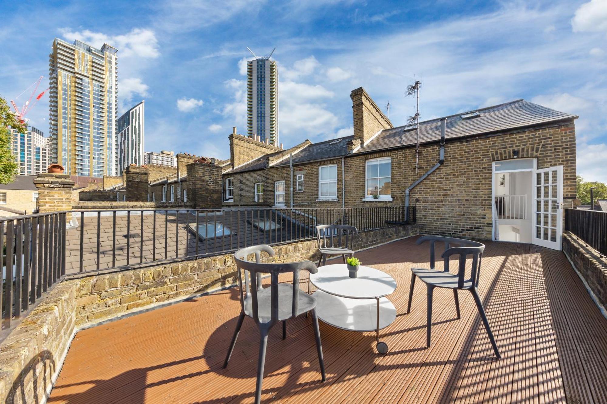 Luxury 4 Bedroom Flat With Stunning Shard View From Terrace In Central London! Next To Station, Sleeps 9 Ngoại thất bức ảnh