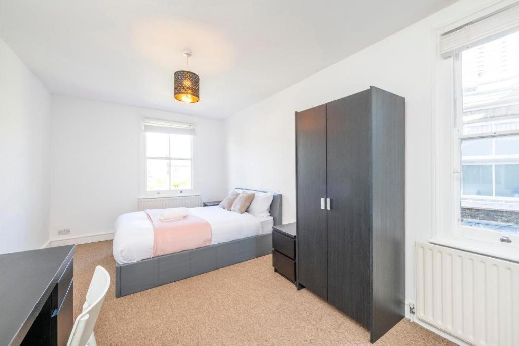 Luxury 4 Bedroom Flat With Stunning Shard View From Terrace In Central London! Next To Station, Sleeps 9 Phòng bức ảnh